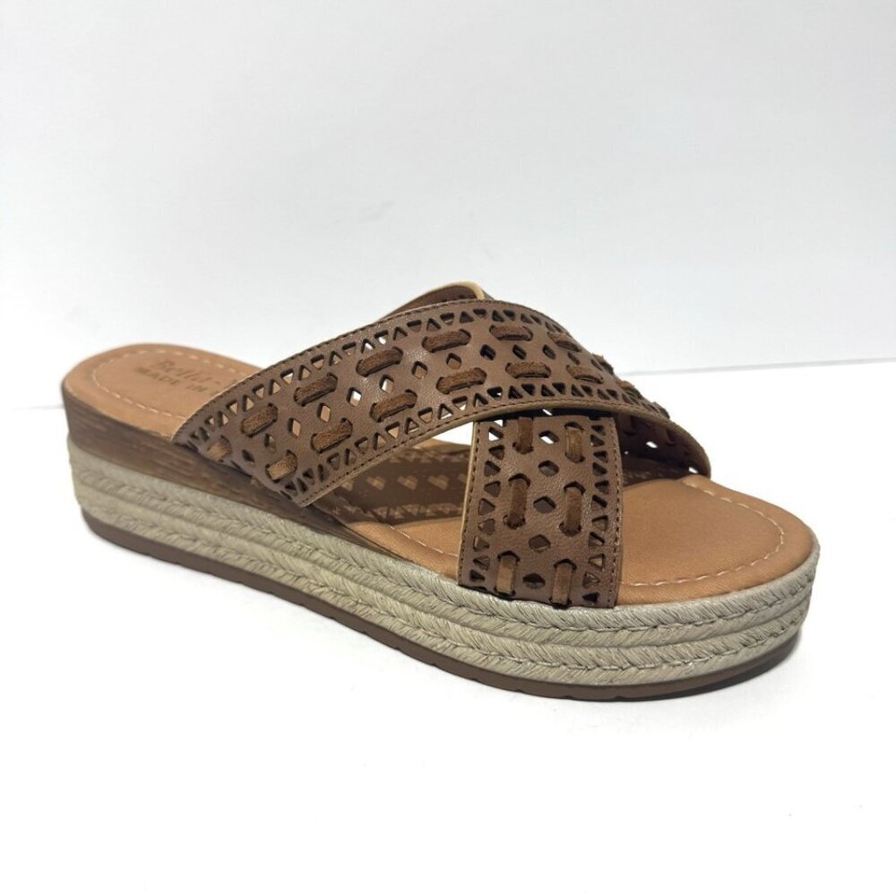 Bella Vita Women’s Exa Sandals Size 9 WW